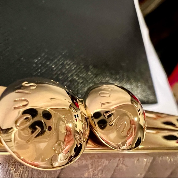 SOLD!! LOUIS VUITTON Limited Edition Satin Monogram Aumoniere Clutch With Chain - Picture 6 of 16